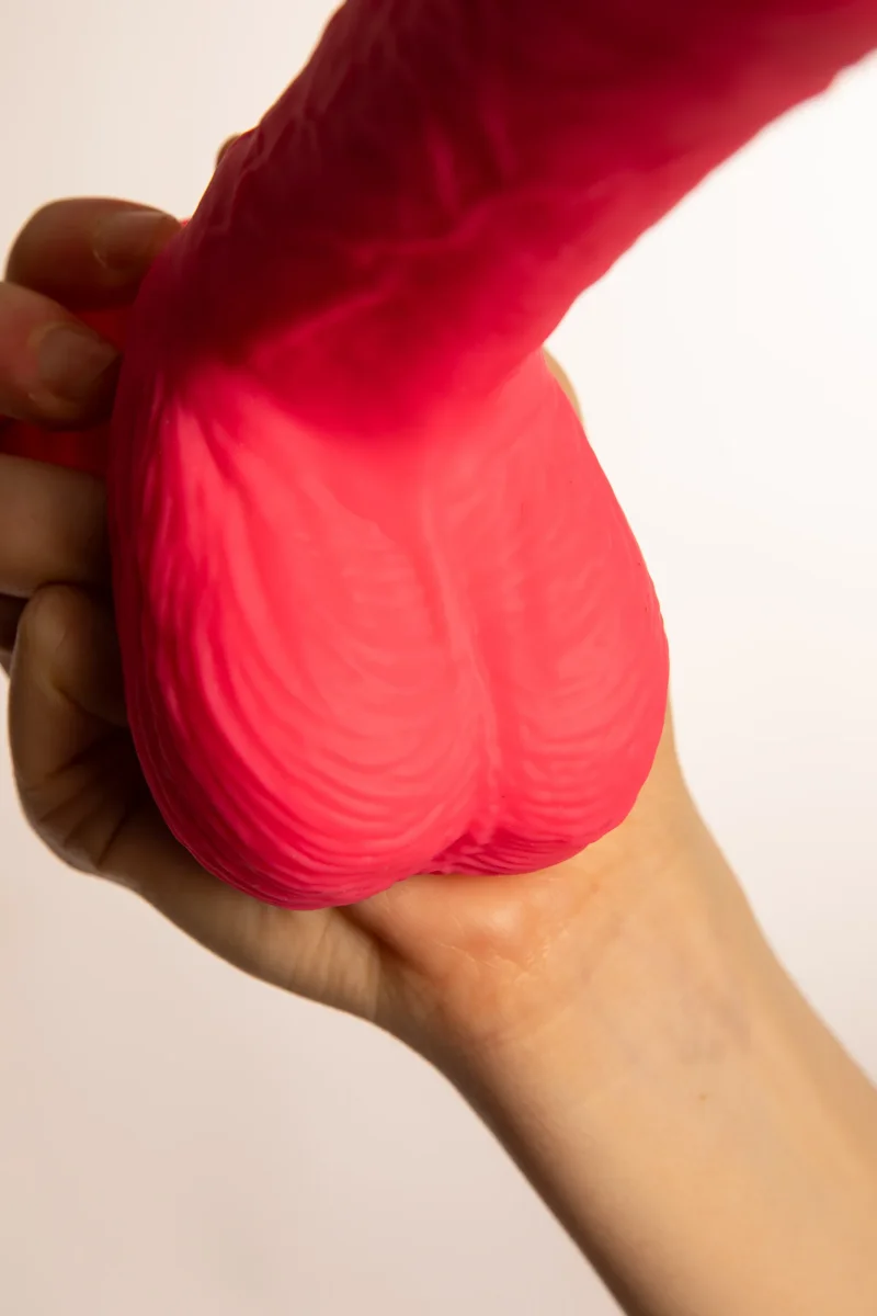 Studs Dildo Semirealistico Vibrante & Thrusting in Silicone - immagine 3